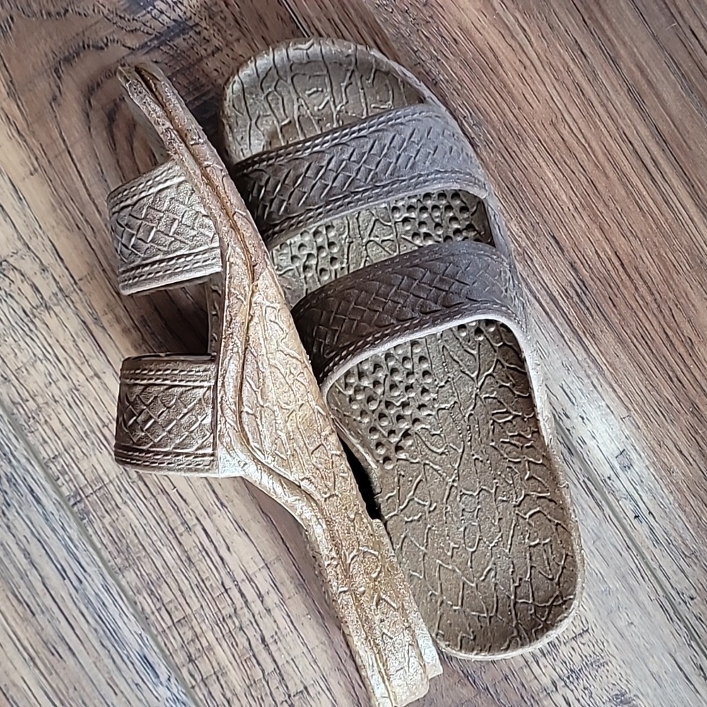 Pali Hawaii Brown Slip-On Sandals, Size 7 - Picture 2 of 4